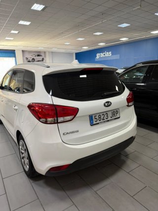 KIA Carens 2015