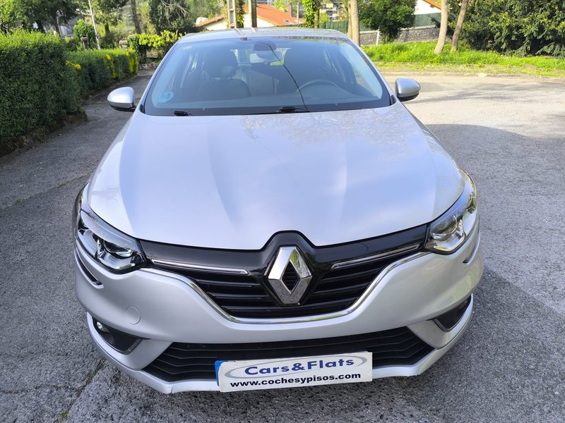 Renault Mégane 2020, foto 2