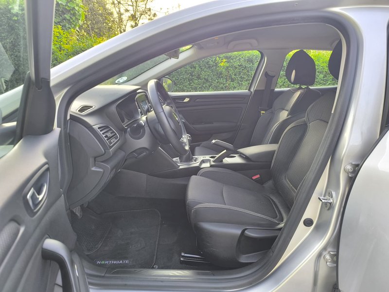 Renault Mégane 2020, foto 11