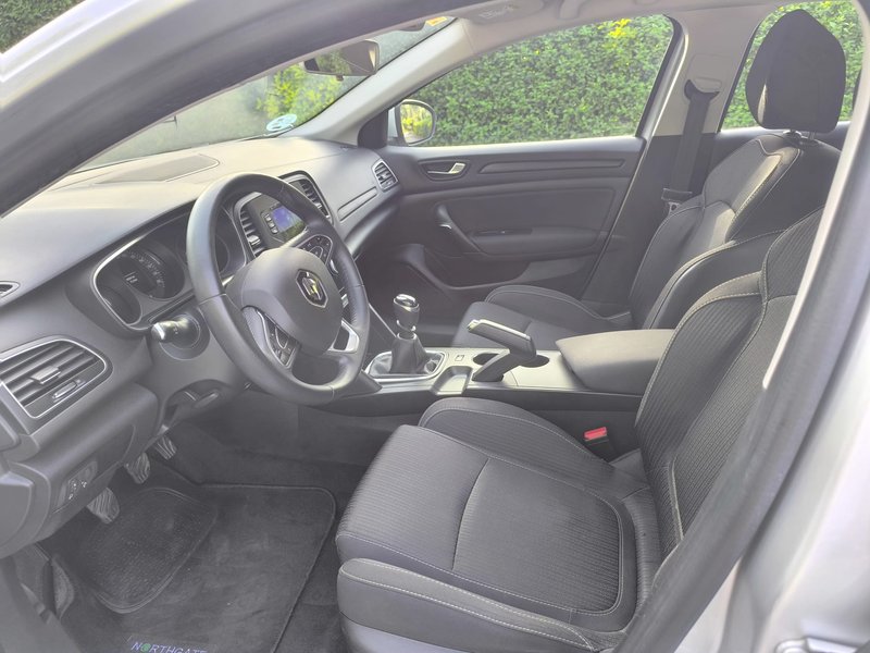 Renault Mégane 2020, foto 12