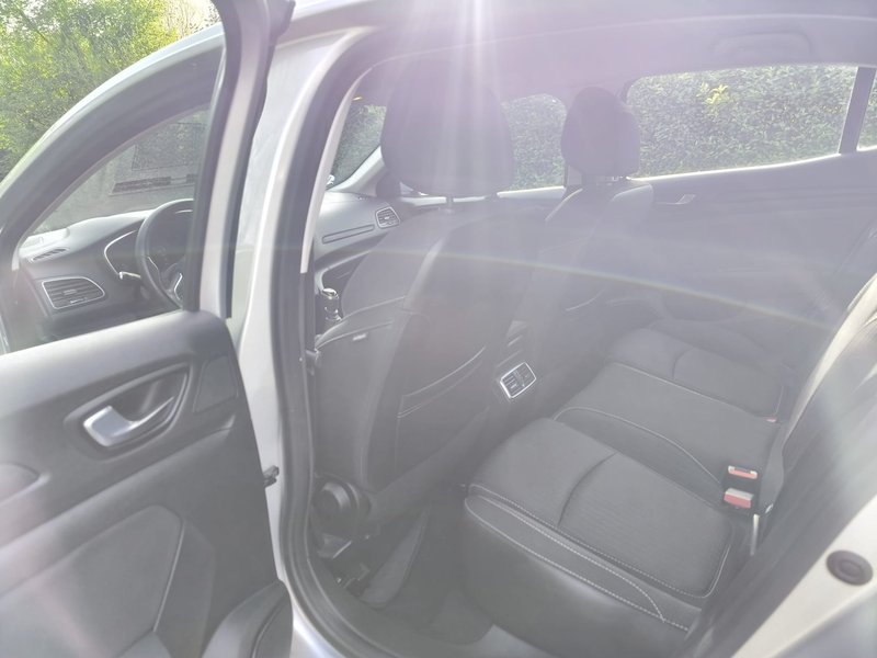 Renault Mégane 2020, foto 16