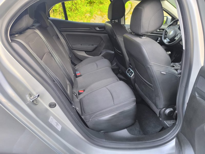 Renault Mégane 2020, foto 17