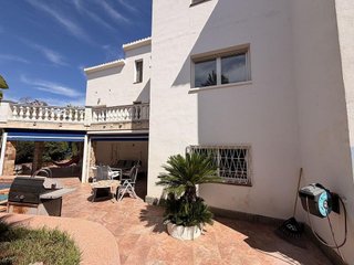 Chalet en alquiler en Montmar en Castelldefels