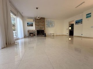 Chalet en alquiler en Montmar en Castelldefels