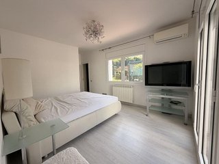 Chalet en alquiler en Montmar en Castelldefels