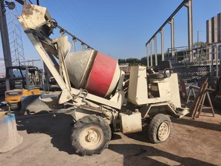 Hormigonera y Dumper