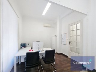 Oficina en alquiler en Mercado en Alicante