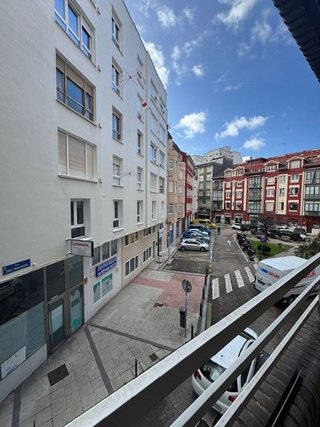 Oficina en alquiler en Castilla - Hermida en Santander