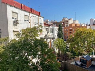 Dúplex en alquiler en Paseo Sagasta en Zaragoza