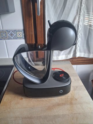 Cafetera Nescafé Dolce Gusto Negra