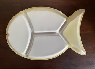 Antipastiera in plastica leggera a forma di pesce