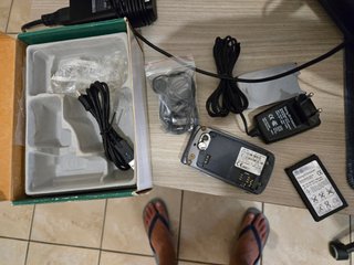 Cellulare Sony Ericsson Z1010 grigio con scatola