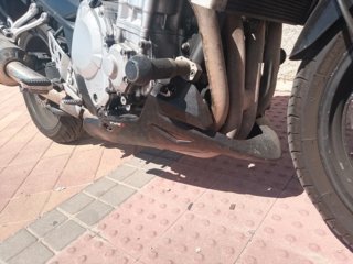 Suzuki Bandit 650 Negra y Plateada