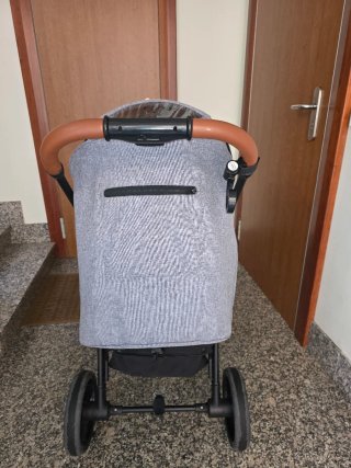 Silla de paseo Kinderkraft gris (negociable)