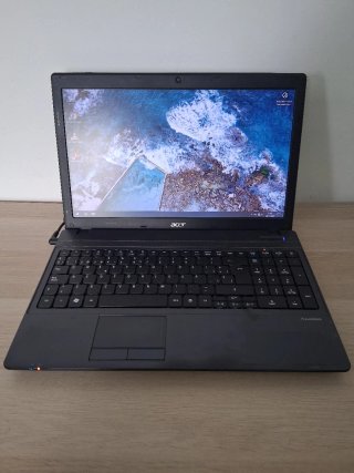 Portátil Acer TravelMate 5742 SSD