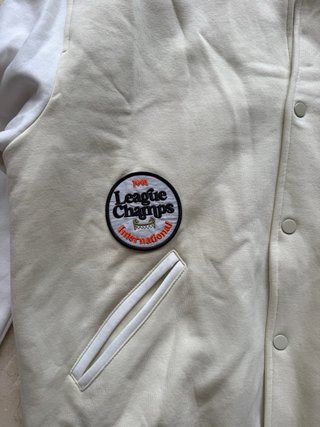 Chaqueta Pull&Bear Beige Talla M nueva