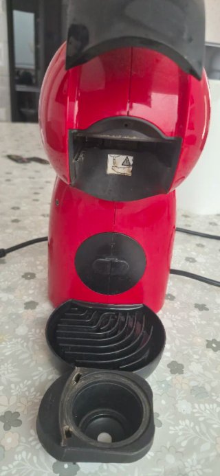 Cafetera Dolce Gusto Roja