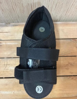 Zapato post-quirúrgico negro Talla M