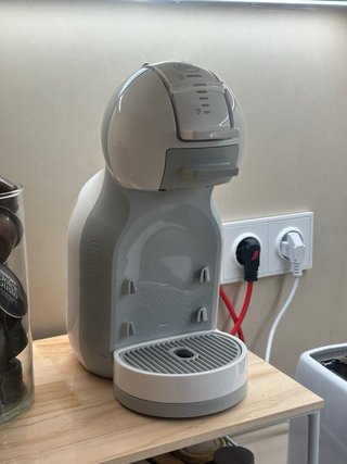 Cafetera Dolce Gusto Blanca