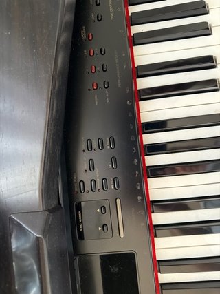Piano Yamaha CVP65 con banqueta