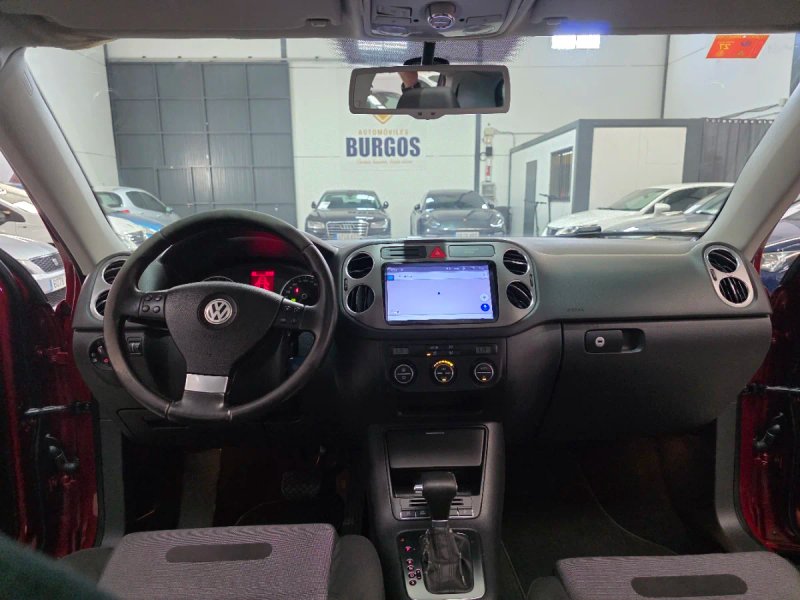 Volkswagen Tiguan 2.0 TDI +Motion Tip. 2009, foto 8