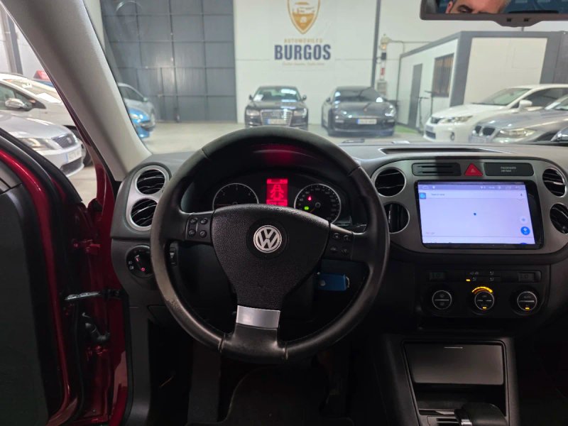 Volkswagen Tiguan 2.0 TDI +Motion Tip. 2009, foto 9