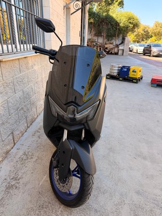 Yamaha NMAX 125cc Negra