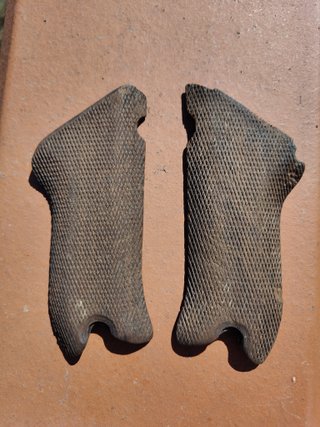 Guancette Luger P08 in legno