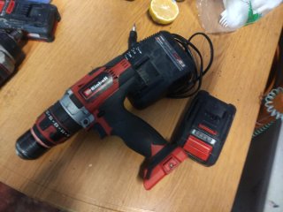 Taladro a batería Einhell + cargador
