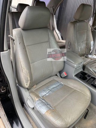 ASIENTO DELANTERO DERECHO Kia Sorento (BL)(2002->)
