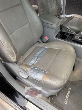 ASIENTO DELANTERO DERECHO Kia Sorento (BL)(2002->)