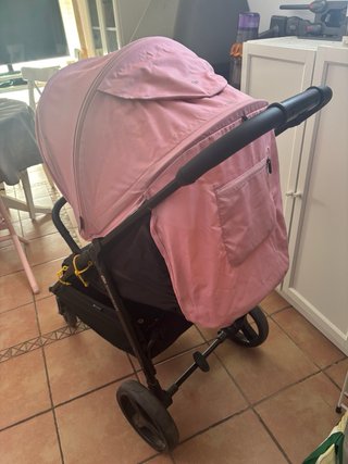 Carro Kinderkraft Rosa y Negro RINE+