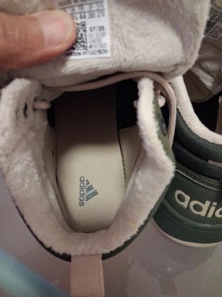 Stivali Adidas alti verde e beige