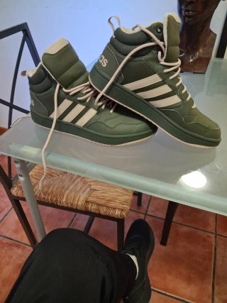 Stivali Adidas alti verde e beige