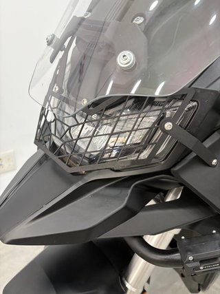 Moto Cyclone RX600 Adventure Negra y Dorada