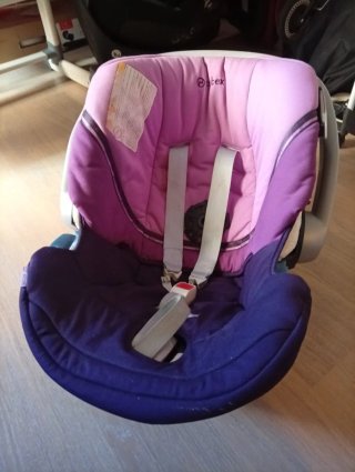 Silla de coche Cybex púrpura