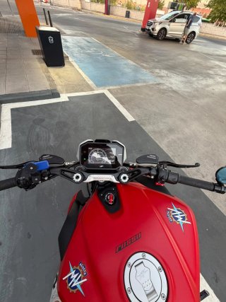 MV Agusta Dragster 2025 Roja