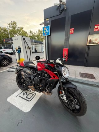 MV Agusta Dragster 2025 Roja