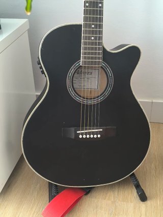 Guitarra Admira Negra