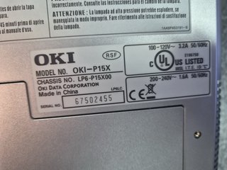 Proyector OKI P15X Portátil con Bolsa