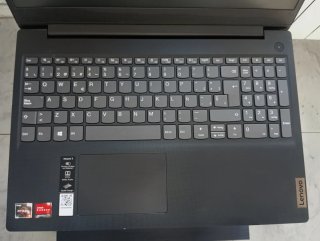 Ordenador portátil Lenovo IdeaPad 3 negro/plateado