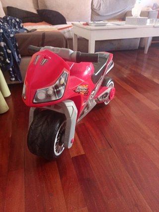Moto Molto Infantil Roja y Negra