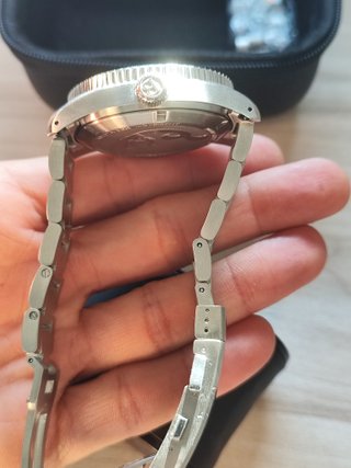 Borealis Bull Shark v1 Reloj