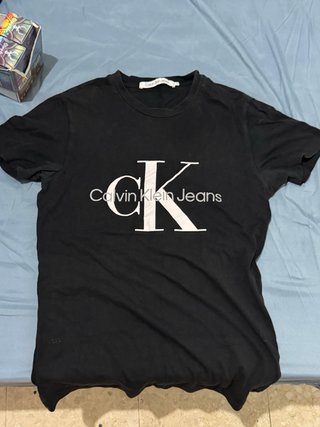Camiseta Calvin Klein Jeans Negra