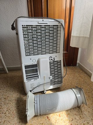 Aire acondicionado portátil Hisense APC12QC