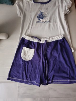 Pijama corto morado y blanco regalo por comprar