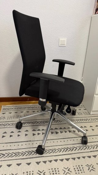 Silla ergonómica profesional de oficina regulable
