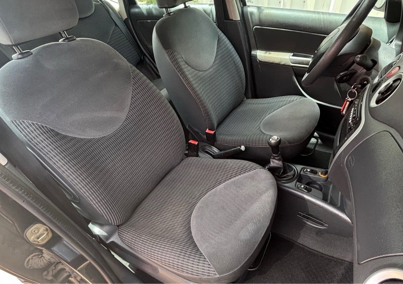 Citroën C3 1.1i Audace 2008, foto 12