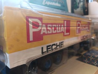 Camión Leche Pascual Dodge C38T