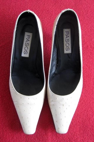 Zapatos Pasos de mujer. Talla: 36